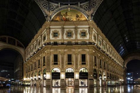 osservatorio fondazione prada galleria vittorio emanuele ii milano mi|fondazione prada venice.